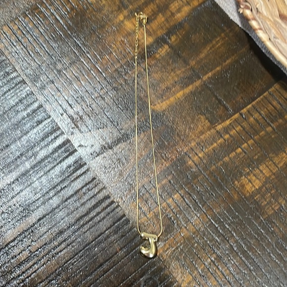 New bubble J initial necklace - Picture 1 of 2